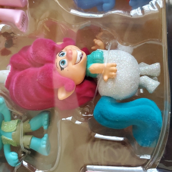 DreamWorks Trolls World Tour Collectible - Picture 6 of 9